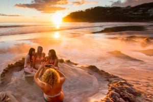 Auckland: Cathedral Cove and Hot Water Beach Day Trip