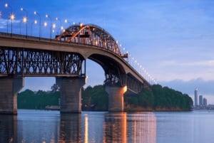 Auckland: City Sights & Sheep Shearing with Lunch