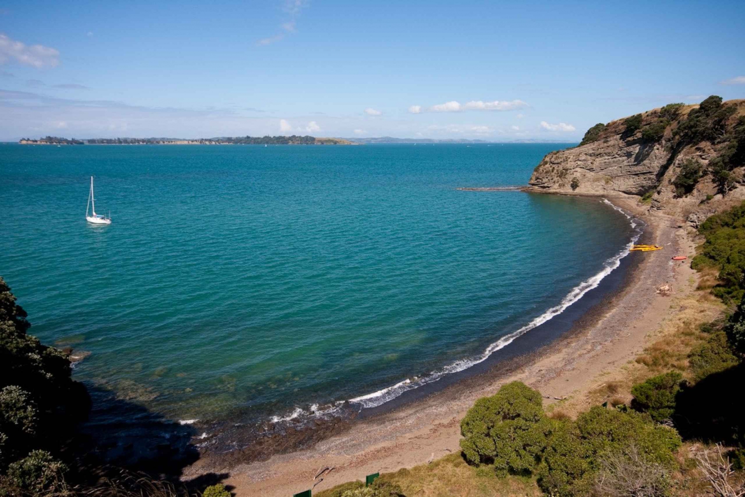 Auckland: Half-Day Sea Kayak Tour to Motukorea Island