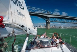 Auckland Harbour 1.5-Hour Sailing Cruise