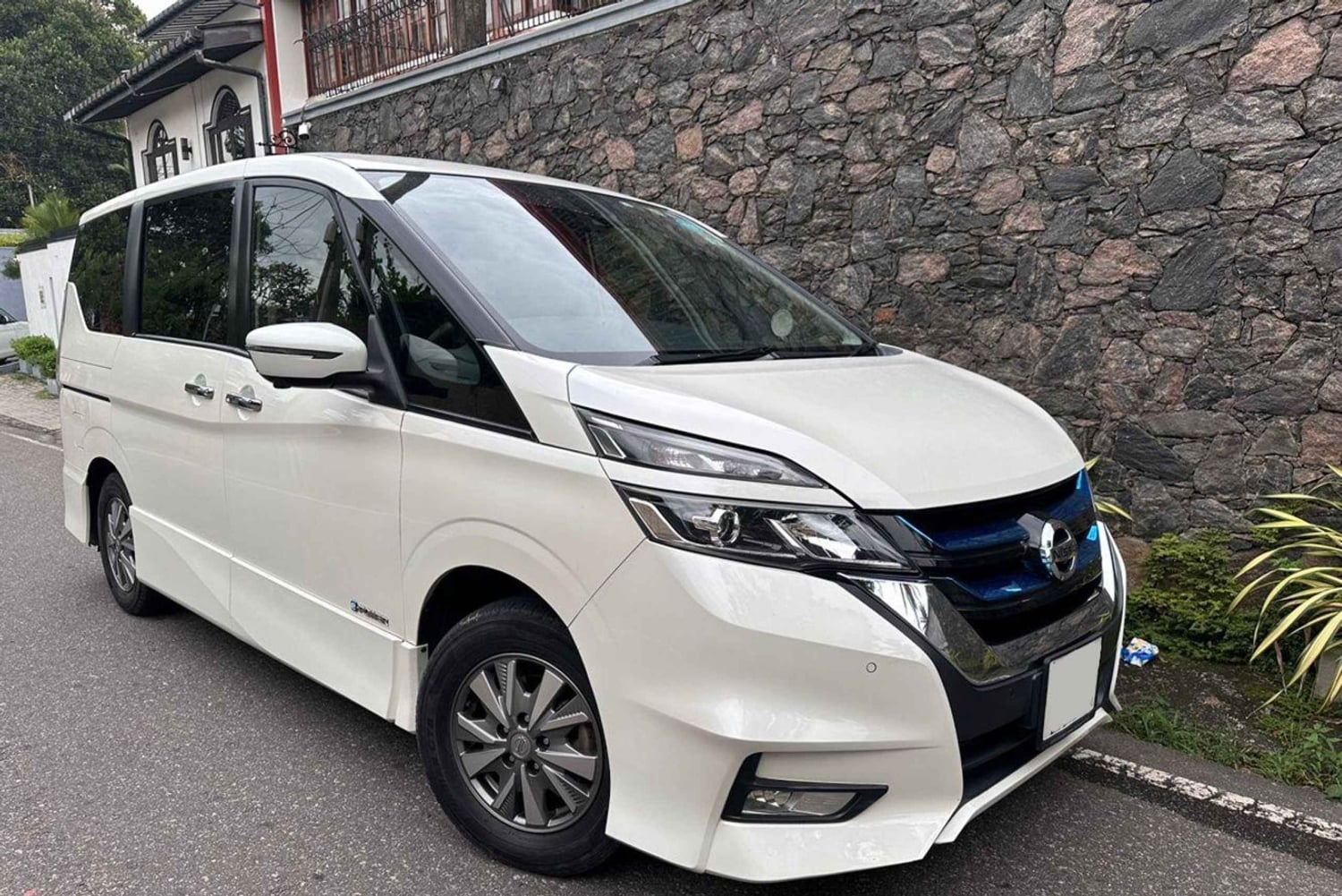 Auckland : Minivan privé pour un transfert aller simple entre l'aéroport et la ville