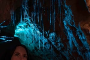 Auckland: tour privato del set cinematografico di Hobbiton e delle grotte di Waitomo