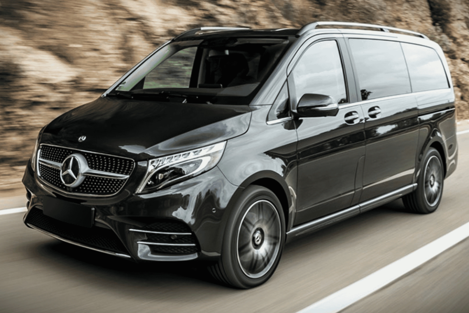 Auckland: Private Luxury Transfer To/Fr City in Mercedes Van