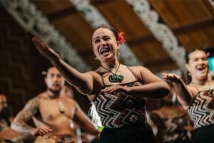 Auckland: Rotorua Wai-O-Tapu, Te Puia med Haka