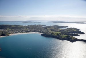 Auckland Sightseeing Trip with Waiheke Island Wine Tour