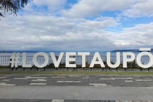 Auckland: Wai-O-Tapu and Lake Taupo Private Day Tour