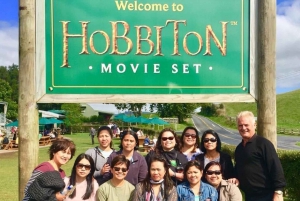 From Auckland: Hobbiton Movie Set Full-Day Small-Group Trip