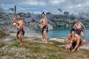 Da Auckland: tour privato di un giorno a Rotorua con esperienza termale