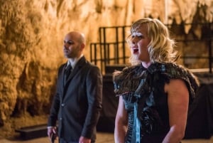 オークランド発：ワイトモ・グロウワームとルアクリ洞窟日帰りツアー