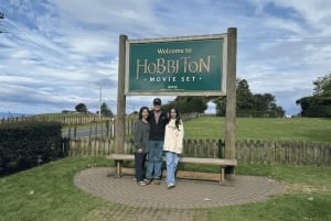 Luksuriøs dagsomvisning – Hobbiton-filmusett, Rotorua og Treewalks