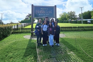 Luksuriøs dagsomvisning – Hobbiton-filmusett, Rotorua og Treewalks