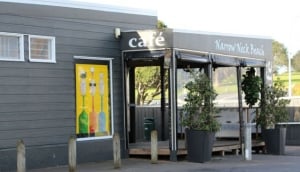 Narrow Neck Beach Cafe