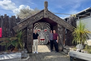 Privédagtour - Rotorua, kiwi-broederij en maori-cultuur
