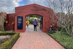 RUAKURI CAVE & HAMILTON GARDENS-PRIVATE TUR FRA AUCKLAND