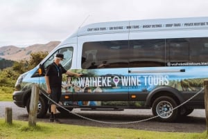 Waiheke Wine Tour with Lunch at an Award Winning Restaurant