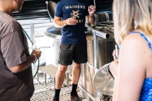 Isola di Waiheke: tour della distilleria e birrificio HEKE con degustazioni