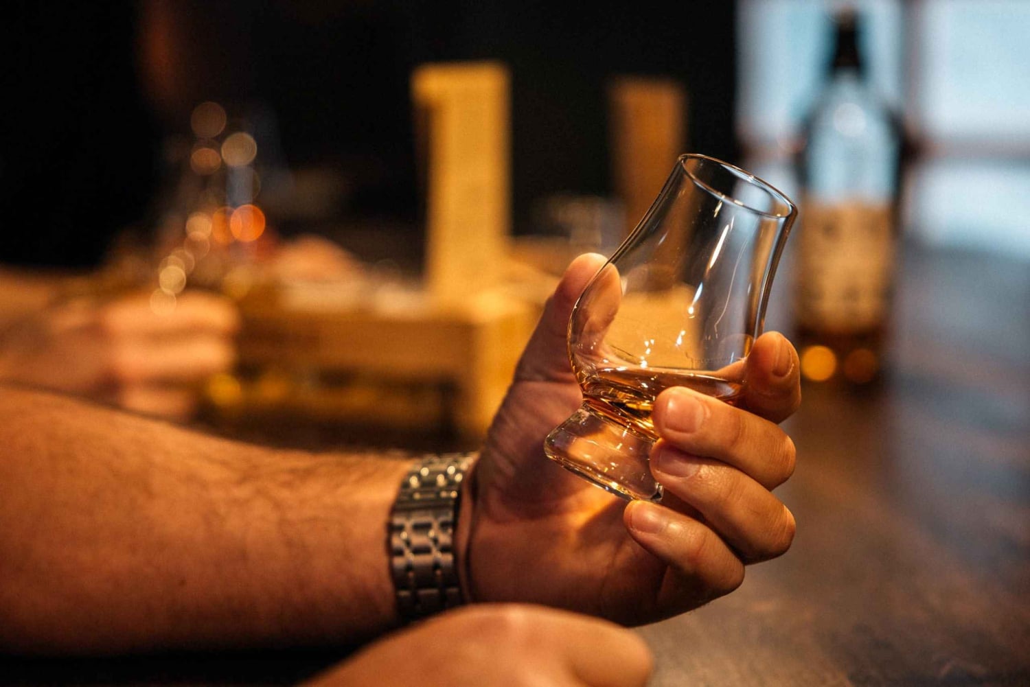 Waiheke Island: HEKE Distillery & Brewery Tour mit Verkostungen