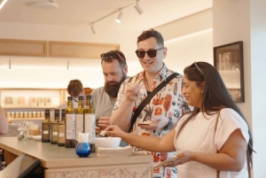 Waiheke Island: Wine, Gin, and Olive Oil Tour with Lunch