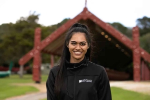 Waitangi Treaty Grounds -opastettu kierros