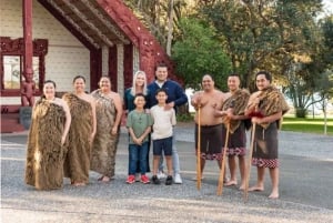 Waitangi Treaty Grounds -opastettu kierros
