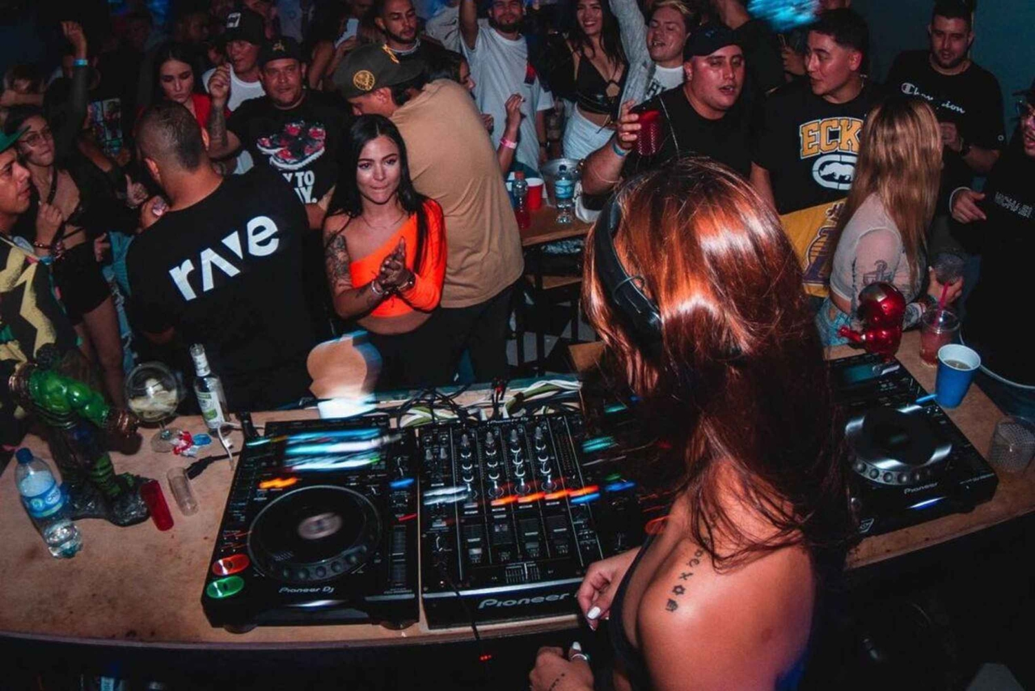 Bahamas: En aften på eksklusive tagterrasser og hemmelige klubber