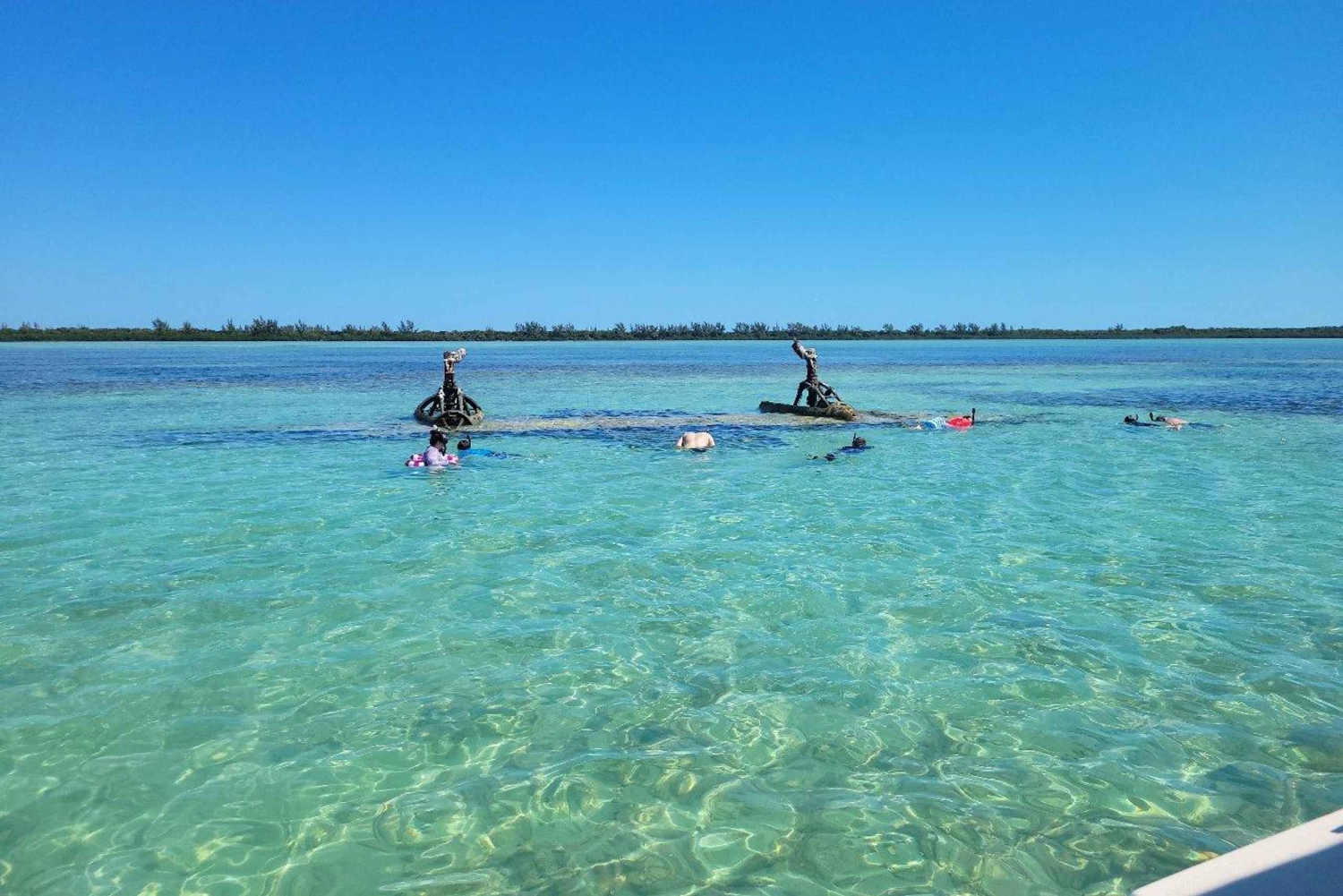 Bimini: Private Boat Tour with Photographer