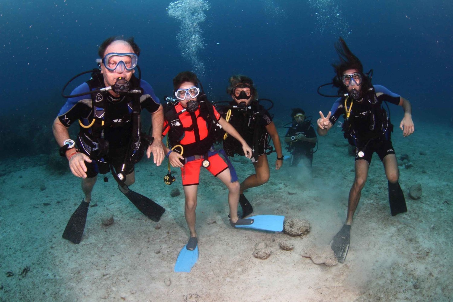 Grand Bahama – Half Day Beginner Scuba Diving Program