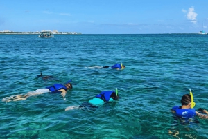 Näkymätön vene- ja snorklauselämys Nassaulla
