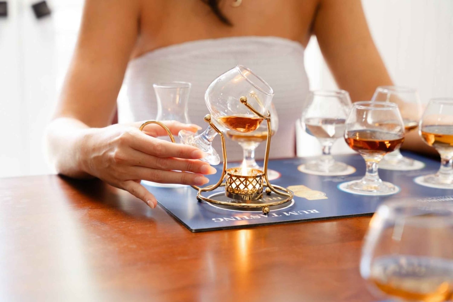 Degustación de ron en la destilería de John Watling