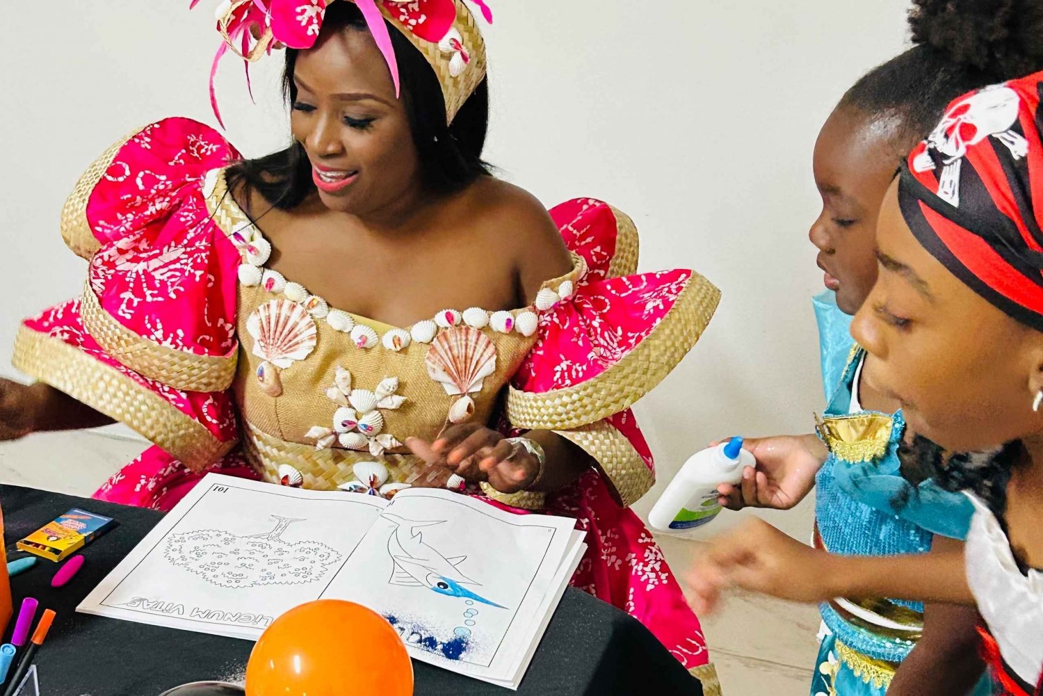 Nassau Experiencia Bahameña con Muñecas de Paja