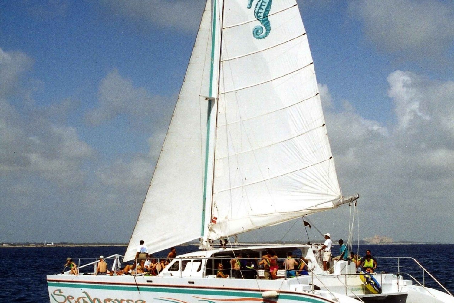 nassau catamaran sail and snorkel
