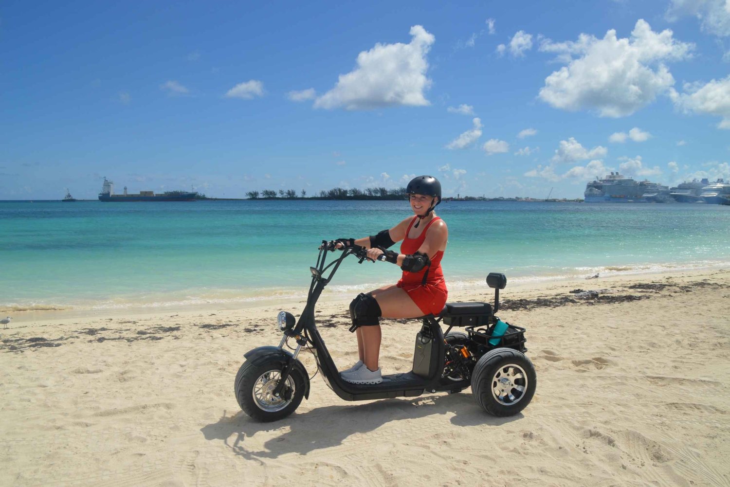 Nassau: Electric Tryke Tour with Local Bites & Drinks
