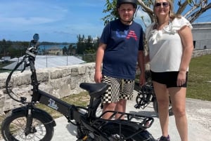 Nassau: begeleide e-biketour langs hoogtepunten van de stad en stranden