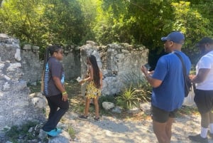 Nassau: Tour de la ciudad histórica con degustación de bebidas y comida