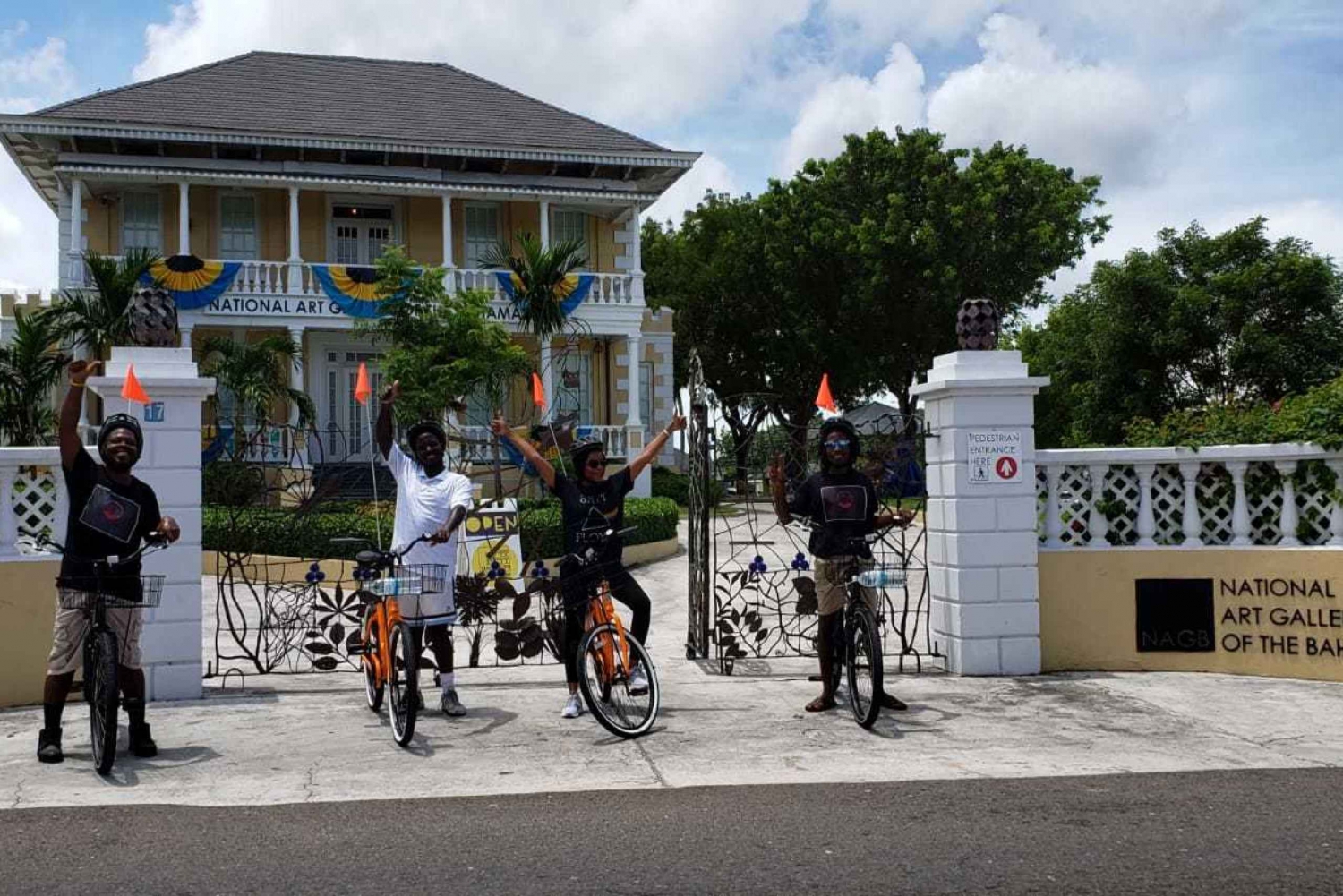 Nassau: Historic Downtown Nassau Bike Tour