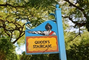 Nassau: Historical Landmarks Walking Tour with Lunch