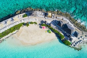 Nassau : Excursion d'une journée à la plage de Pearl Island et croisière avec déjeuner