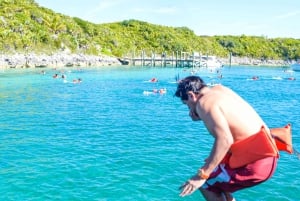 Nassau: Private Island & Snorkeling, Turtles, Drinks, & BBQ