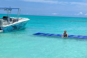 Nassau: Esnórquel en el Arrecife, Tortugas, Almuerzo y Club de Playa Privado