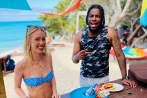 Nassau: Esnórquel en el Arrecife, Tortugas, Almuerzo y Club de Playa Privado