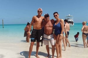 Nassau: Rose Island Private Boat Tour - Up to 10 Persons