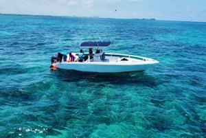 Nassau: Rose Island Private Boat Tour - Up to 10 Persons