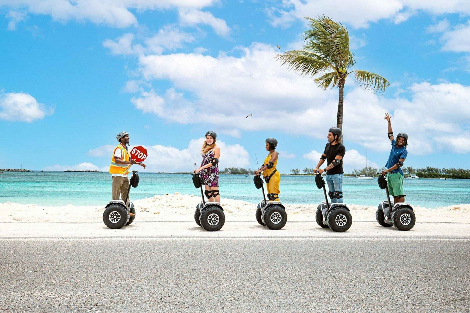Nassau: Segway-kierros Fort Charlotteen ja ruoan maistelu