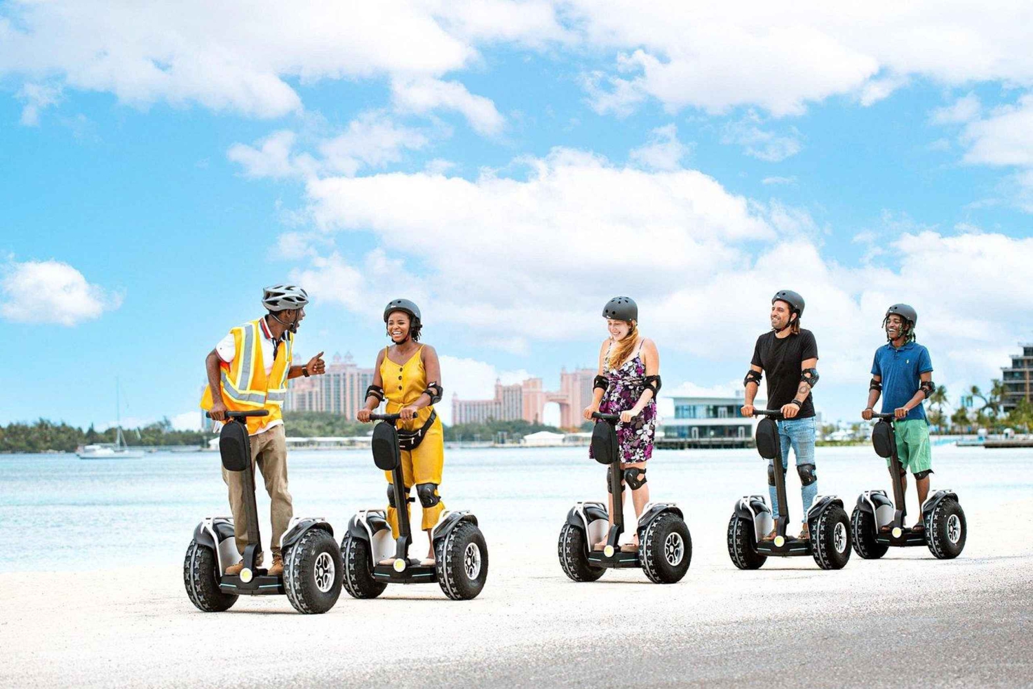 Nassau: Segway-kierros Fort Charlotteen ja ruoan maistelu