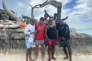 Nassau: Cerdos, Snorkel, Tortugas, Almuerzo, Club de Playa Privado