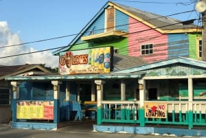 Nassau Tastes & Crafts Tour: Local Flavors & Artisans