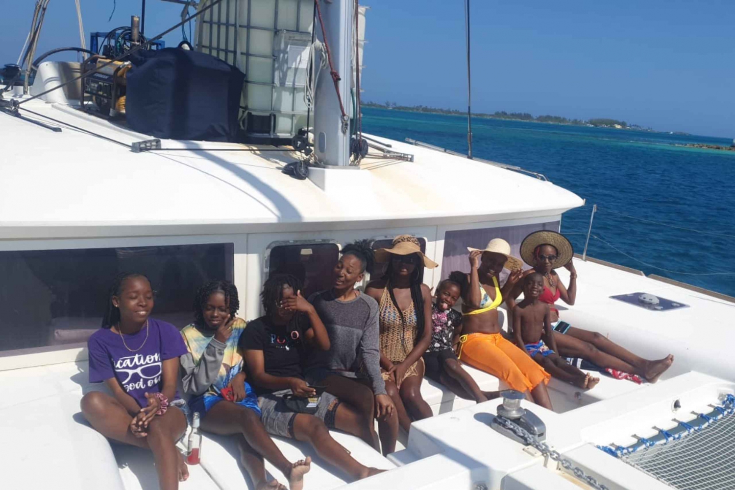 Nassau: Sailing Cruise to Pig Beach