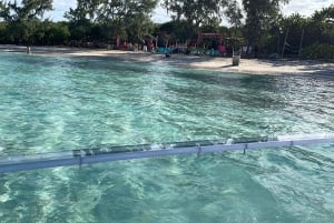 The Clear Boat Experience Bahamas drinks and snacks included