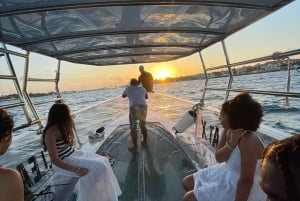 The Clear Boat Experience Bahamas drinks and snacks included