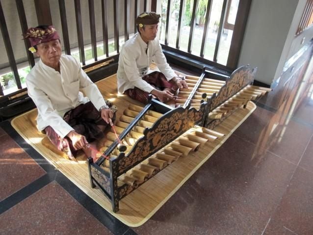 Gamelan duet at Dynasty Resort